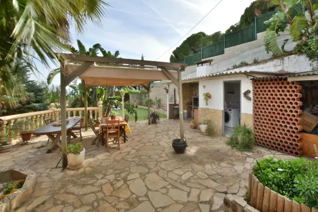 CASA EN VENTA EN PINEDA DE MAR — 23