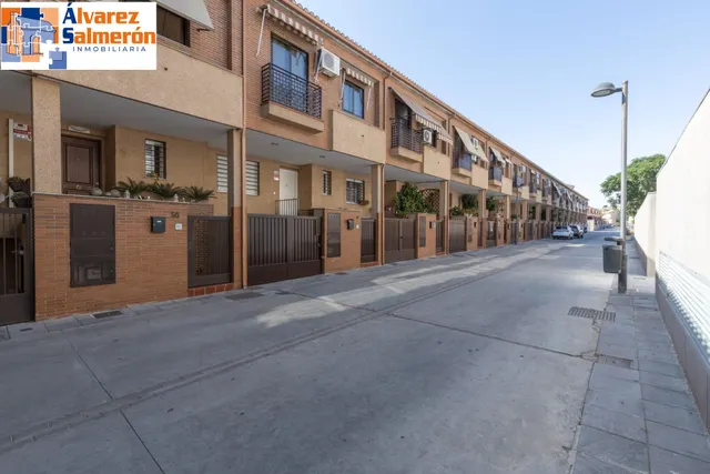 ¡EXCLUSIVA VIVIENDA UNIFAMILIAR CON PATIO PRIVADO EN ARMILLA! — 42