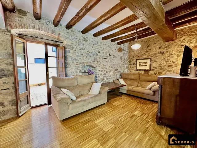 Exclusiva casa de pueblo con encanto en el corazón de Torroe - foto 3