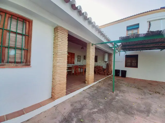Fantástica casa en venta en Comares!! - foto 5