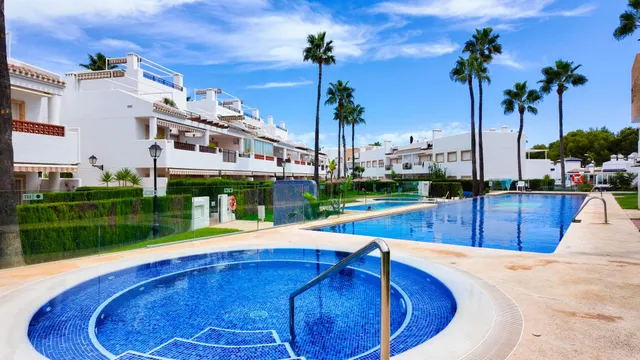 Apartamento 2 habitaciones 122m² en venta - Villamartín-Las Filipinas — 37