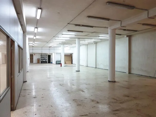 Local comercial - Esplugues de Llobregat (Can Clota) — 10