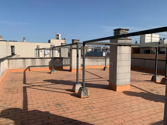 Piso en venta de cuatro dormitorios con plaza de garaje y tr - foto 5