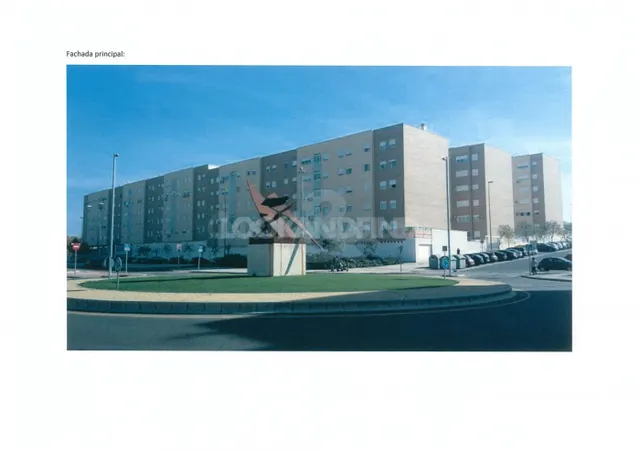 LOCALES EN POLIGONO RESIDENCIAL — 5