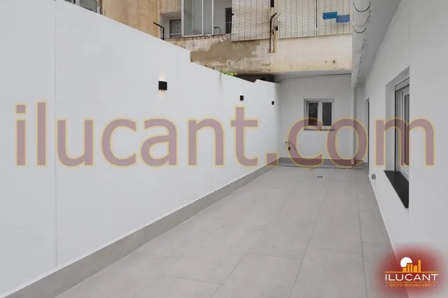 FANTASTICO  PISO CON REFORMA A ESTRENAR JUNTO AV. CONDE LUMIARES — 24