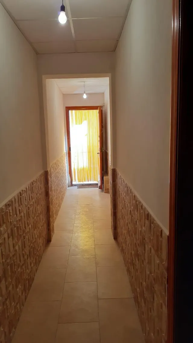 CASA FAMILIAR EN FINES ( ALMERÍA) DE 7 habitaciones. — 12