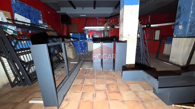 Amplio Local Comercial en la Zona Norte de Ávila – Oportunidad Única — 6
