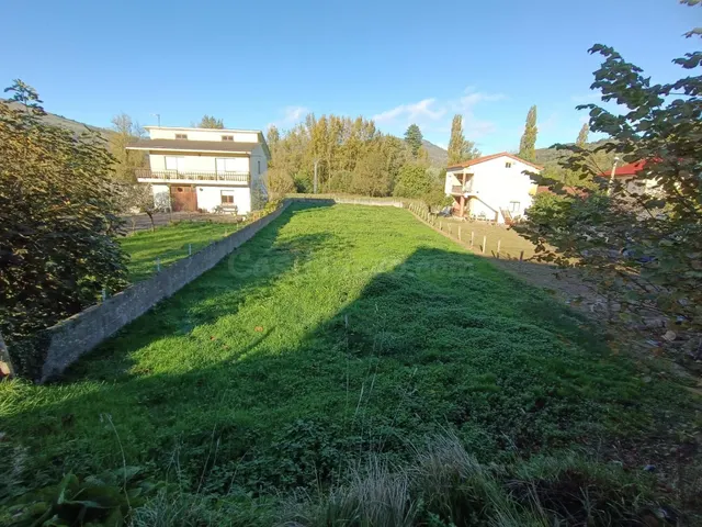 PARCELA URBANA EN RAICEDO (ARENAS DE IGUÑA)
