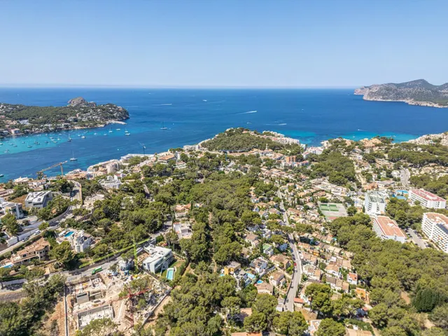Exclusiva villa contemporánea con vistas abiertas en el suro - foto 3