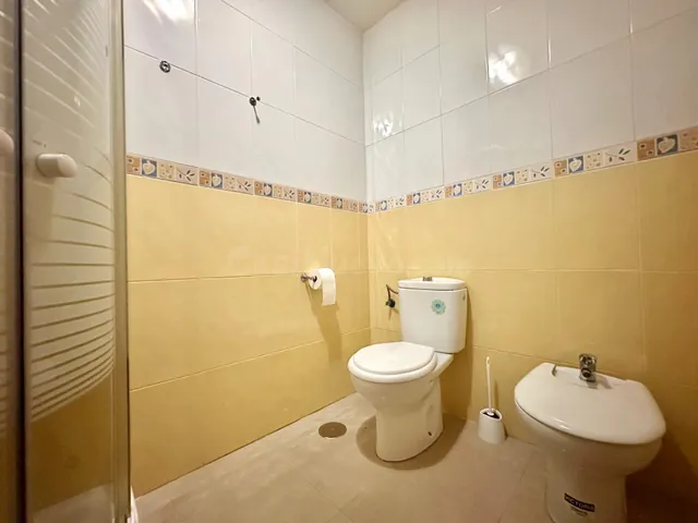 Piso 2 habitaciones 69m² en venta - Avenida de los ogijares — 19