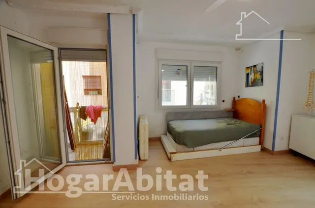 ¡Alicante centro! amplio, bonito y esquinero con balcón — 11