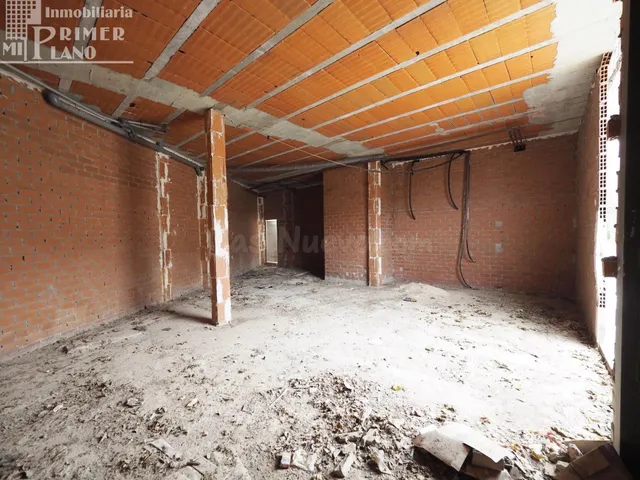 *Local comercial en Paseo Ramon Ugena, de 75 m2 por solo 70. - foto 3