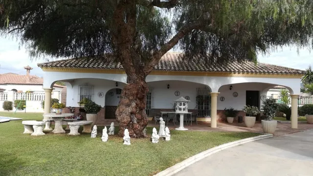 VENTA DE DOS CHALET EN UNA MISMA PARCELA EN EL SANTISCAL — 3