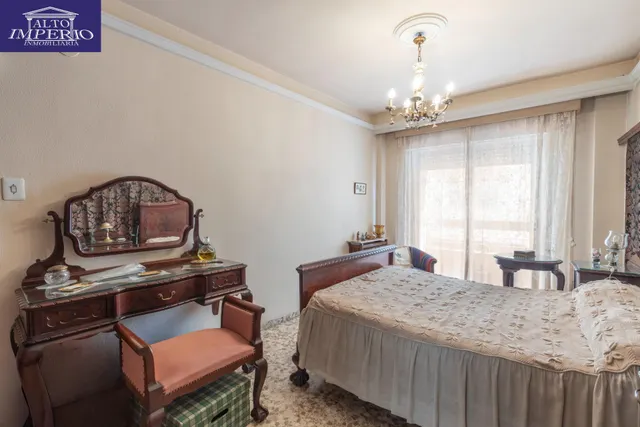 Amplia vivienda en pleno centro de Granada — 15
