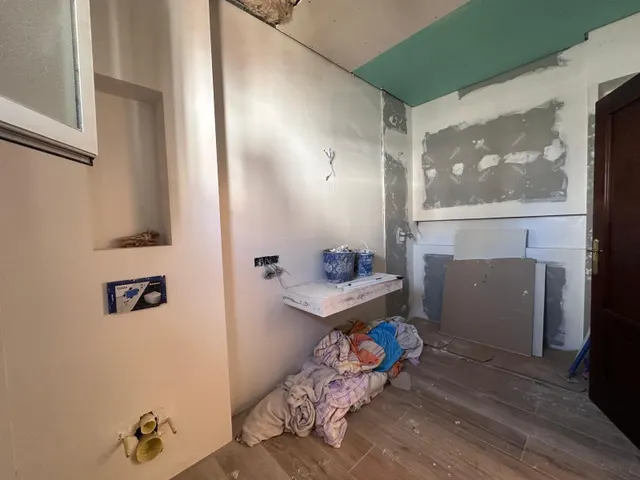 CASA EN LA PUEBLA DE CAZALLA — 34