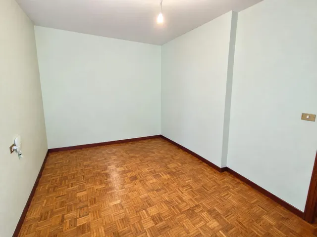Piso en la zona de correos. — 23
