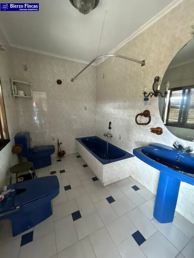 Se vende casa en Carracedelo — 30