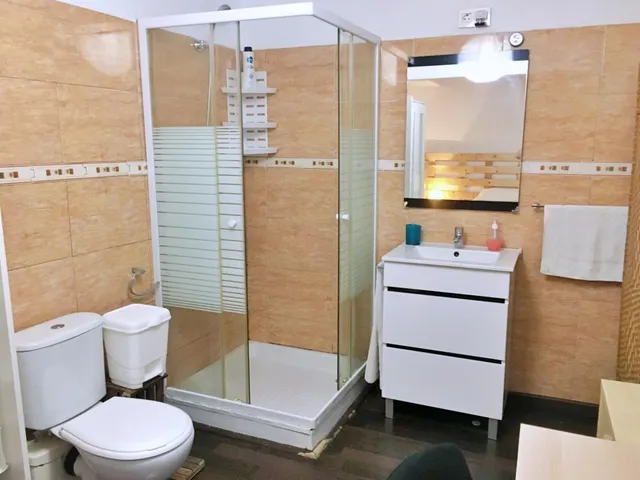 VIVIENDA UNIFAMILIAR O NEGOCIO HABITACIONAL — 38
