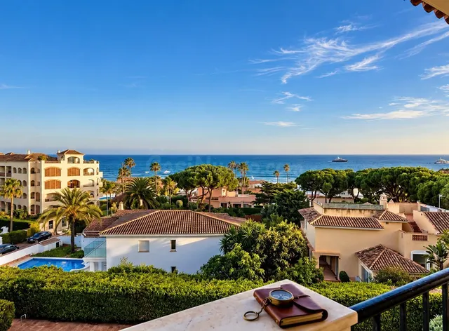 Exclusivo ático de lujo en Elviria con espectaculares vistas al mar — 5
