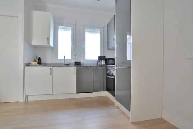 SE VENDE ATRACTIVO APARTAMENTO DE 33M2 EN CUATRO CAMINOS - foto 4