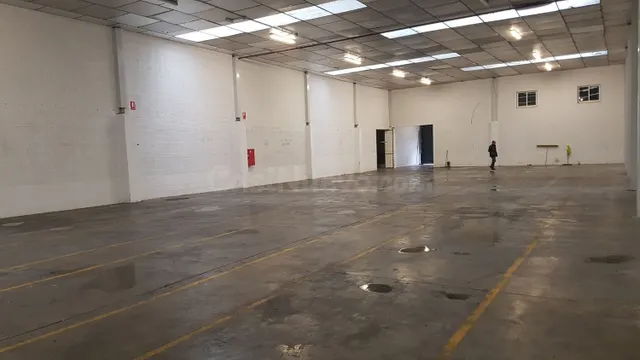 Nave industrial 645m² en alquiler - Entrenucleos - foto 5