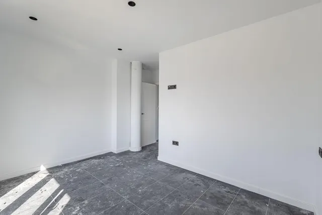 Edificio de nueva construcción en Churriana — 26