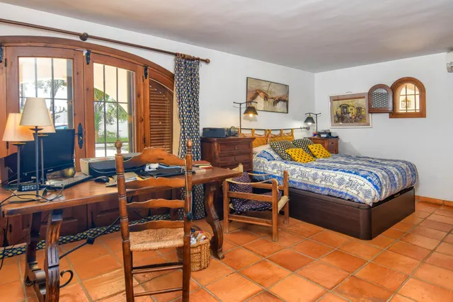 ✓Villa Amplia de Estilo Rústico con Piscina en Calpe, Costa Blanca. — 16