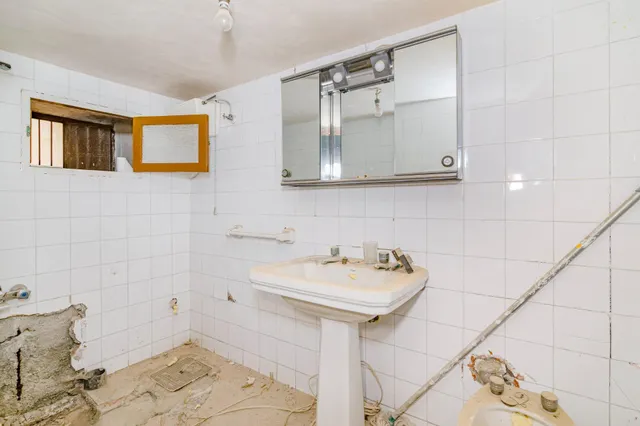 Casa señorial con terraza y posibilidad de rentabilidad. — 32