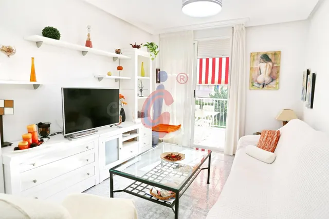 Oportunidad en SUP-7: vivienda impecable con piscina y parki