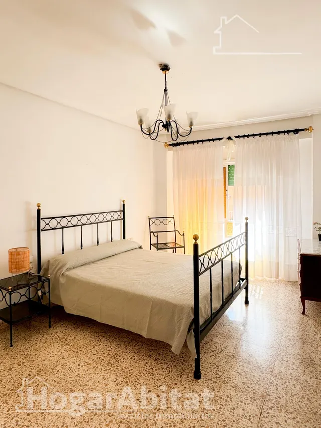 SEMIREFORMADO AMPLIO Y LUMINOSO CON TERRAZA Y BALCÓN EN PATERNA — 10