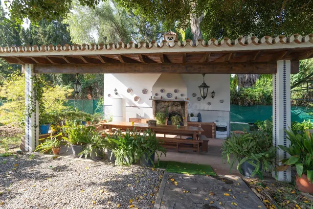 VILLA CON DOS VIVIENDAS, PISCINA, BARBACOA, GARAJE Y ZONA DE - foto 4
