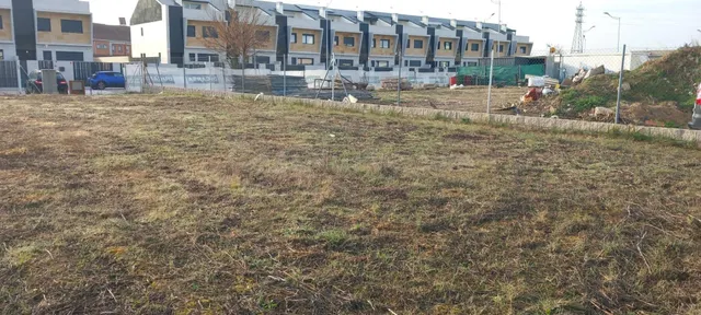 Parcela urbana - foto 2
