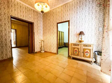 CASA EN EL CENTRO