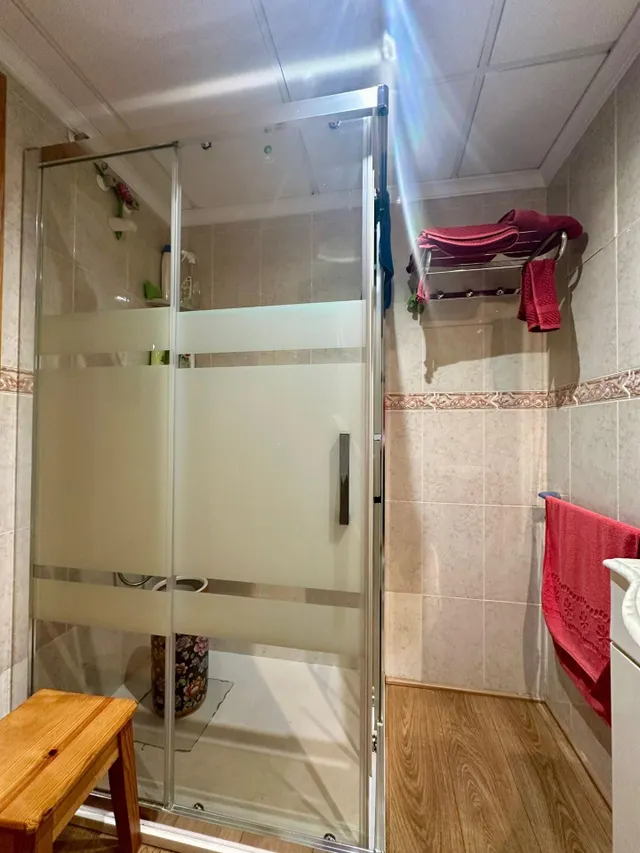 Se vende piso con garaje cerrado y terraza de 10 m2 en Torrevieja — 27