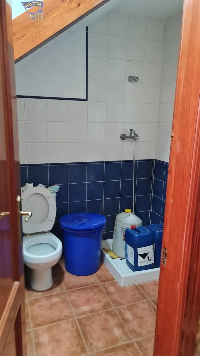 SE VENDE LOCAL DIÁFANO EN ZONA CUESTA DE LA RUJANA — 16