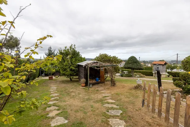 Chalet independiente en Cambre, A Coruña — 37