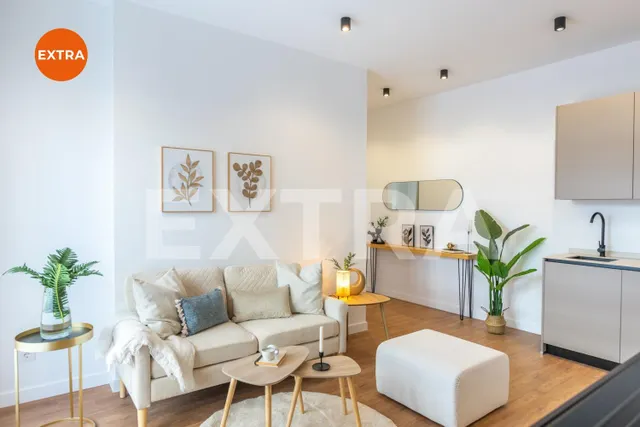 Amplio apartamento a estrenar, funcional y versátil, con zona de despacho, en una cuidada urbanización con piscina y jardines. — 20