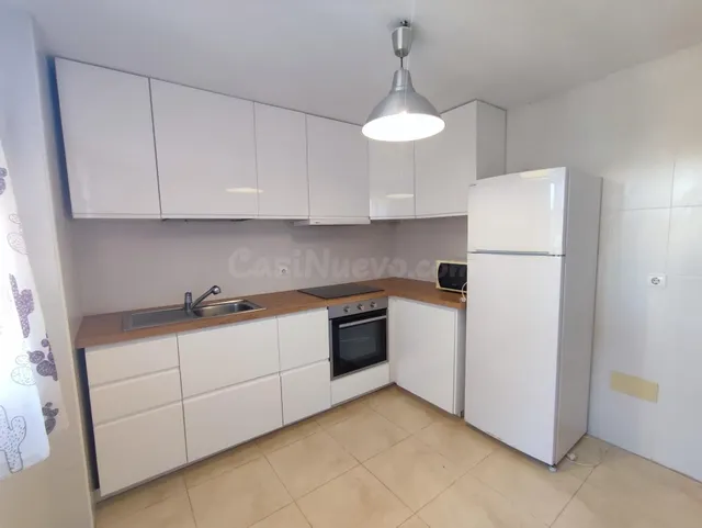 Apartamento amueblado con garaje, trastero y ascensor en El  - foto 4