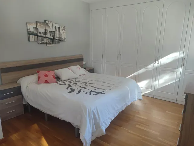EXCELENTE UNIFAMILIAR CON VAROS AMBIENTES PARA LA FAMILIA — 19