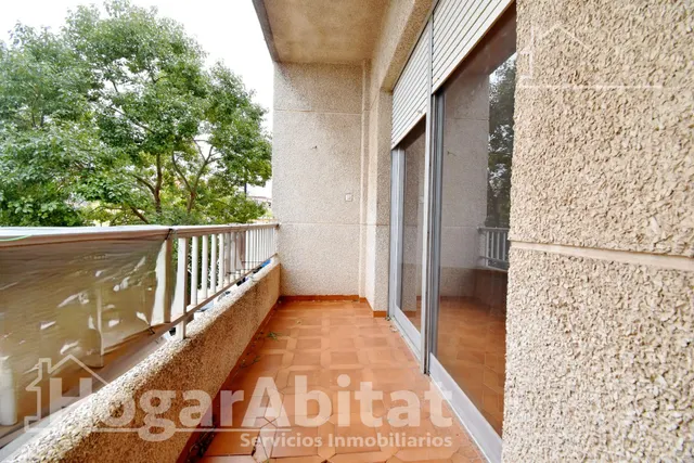 ¡OPORTUNIDAD PARA INVERSORES! GRAN EDIFICIO CON DOS VIVIENDAS INDEPENDIENTES, DOS TERRAZAS Y PARCELA — 17