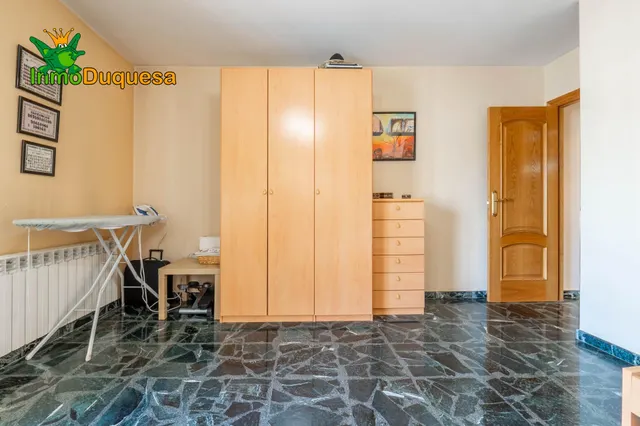 Casa pareada con 4 dormitorios en Otura. — 36