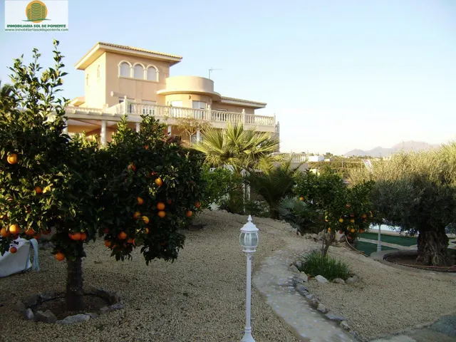 LUJOSO CHALET DE ENSUEÑO, CON VISTAS AL SKYLINE DE BENIDORM!!! — 38