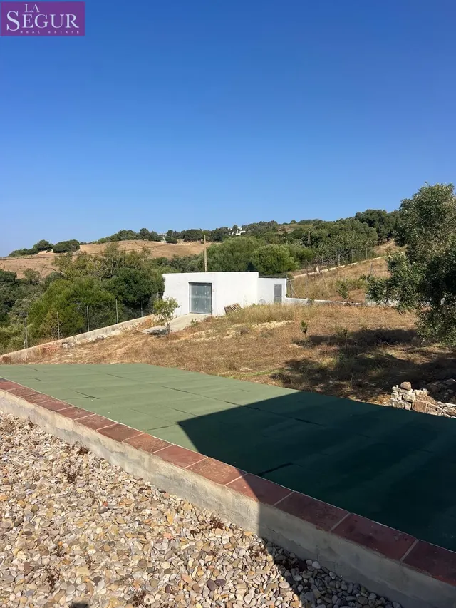 MAGNIFICA CASA CON TERRENO RUSTICO EN ABEJARUCO - foto 4