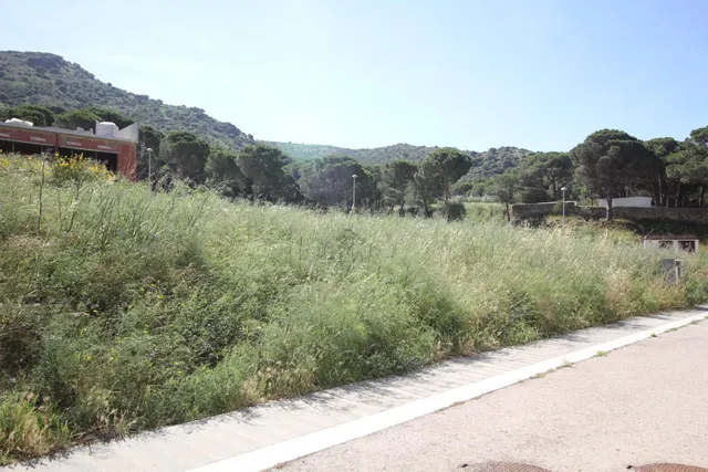 ¡Oportunidad única para vivir en un entorno privilegiado en El Port de la Selva! — 13