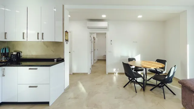 Chalet de lujo en venta en Benidorm: 6 dormitorios y 4 baños dividido en 2 casas independientes — 18