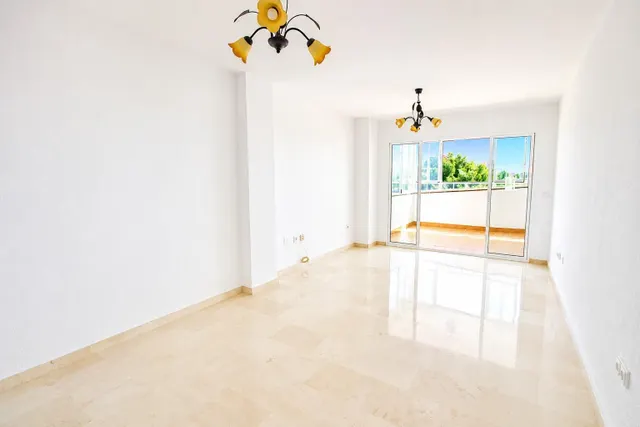 EXCLUSIVO ÁTICO DÚPLEX  CON VISTAS AL MAR Y SOLARIUM EN BENALMÁDENA — 13