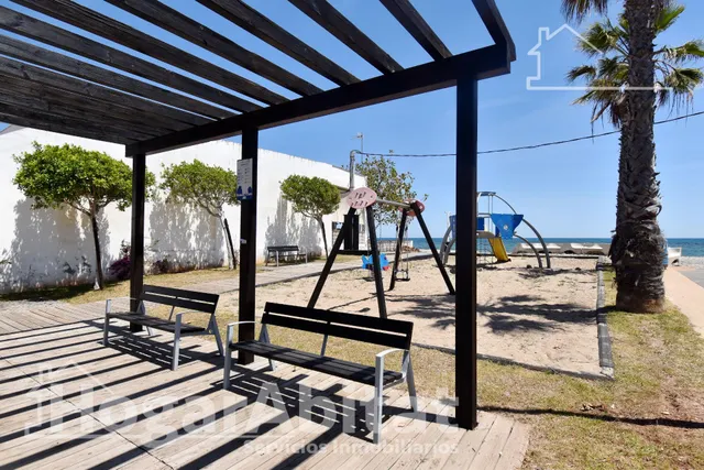 ¡MAGNÍFICA OPORTUNIDAD! TERRENO URBANO Y AMPLIO EN LA PLAYA DE NULES — 38