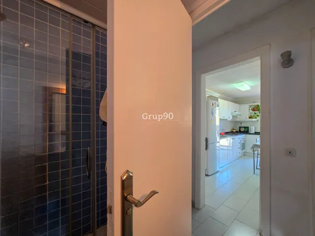 PISO LUMINOSO JUNTO A PLAZA EUROPA – 3 habitaciones — 23