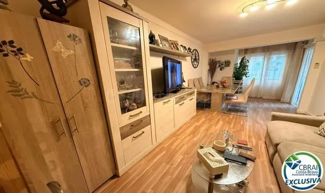 Apartamento en pleno centro, a 250 metros de la playa. - foto 4