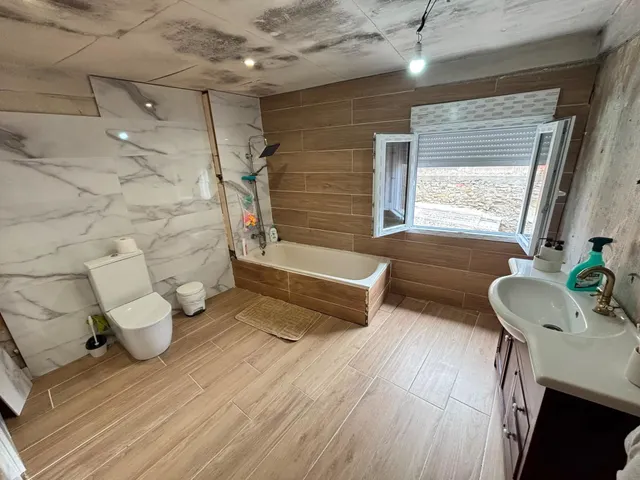 CASA EN VENTA EN EL CENTRO DE ALMUDÉVAR — 12